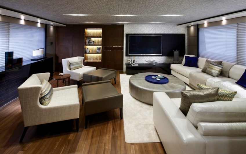 PRINCESS 40M | Luxury Yacht