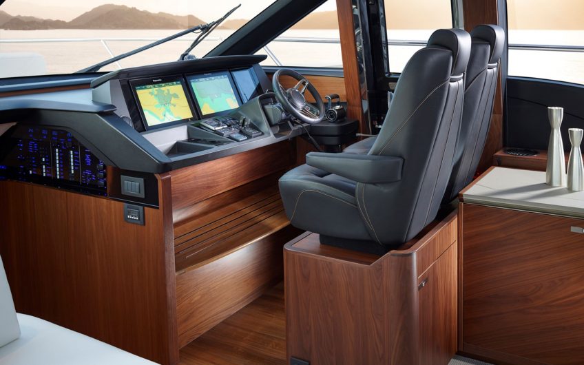 PRINCESS S65 | Luxury Yacht